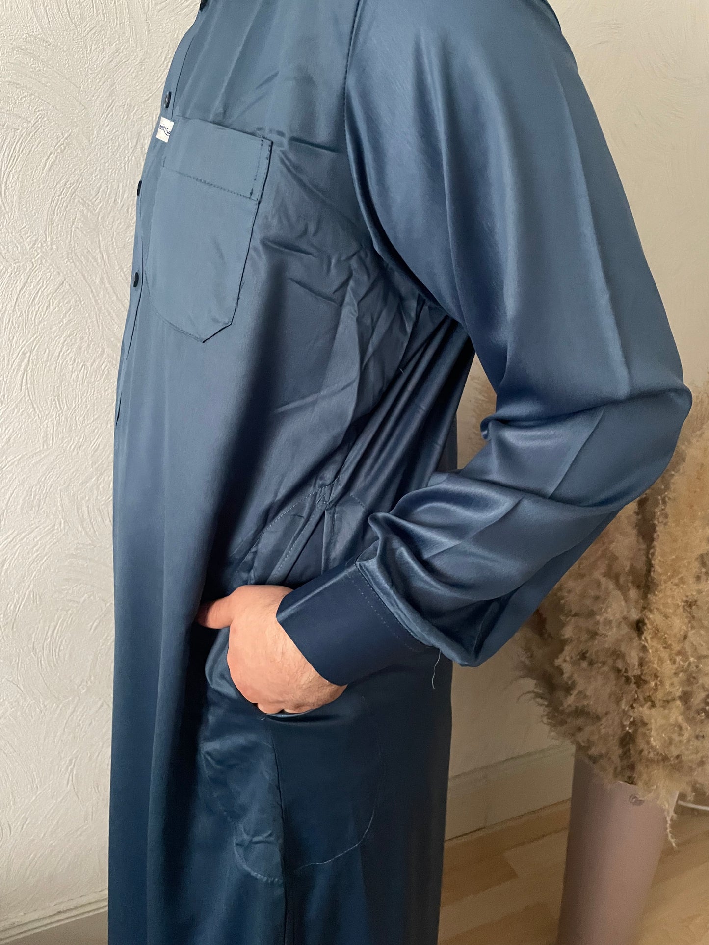 Qamis Basic